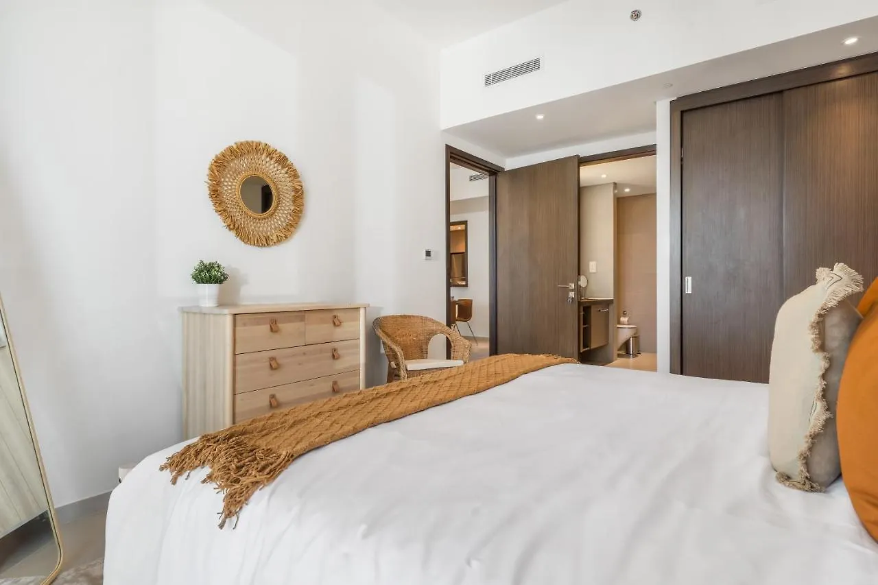 Apartment High-End Chic Apartment, Close To Burj Khalifa Dubai
