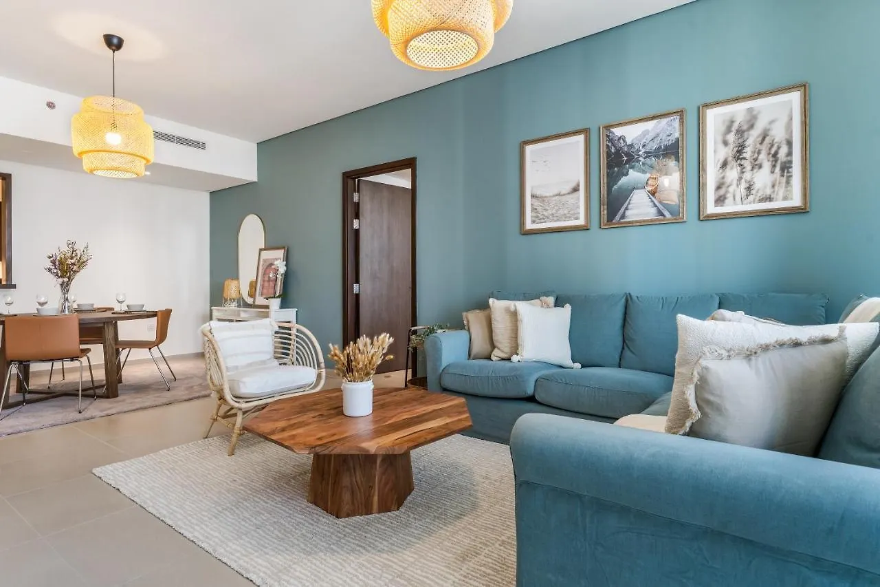 High-End Chic Apartment, Close To Burj Khalifa Dubai Apartment