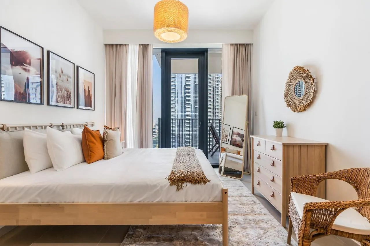 High-End Chic Apartment, Close To Burj Khalifa Dubai